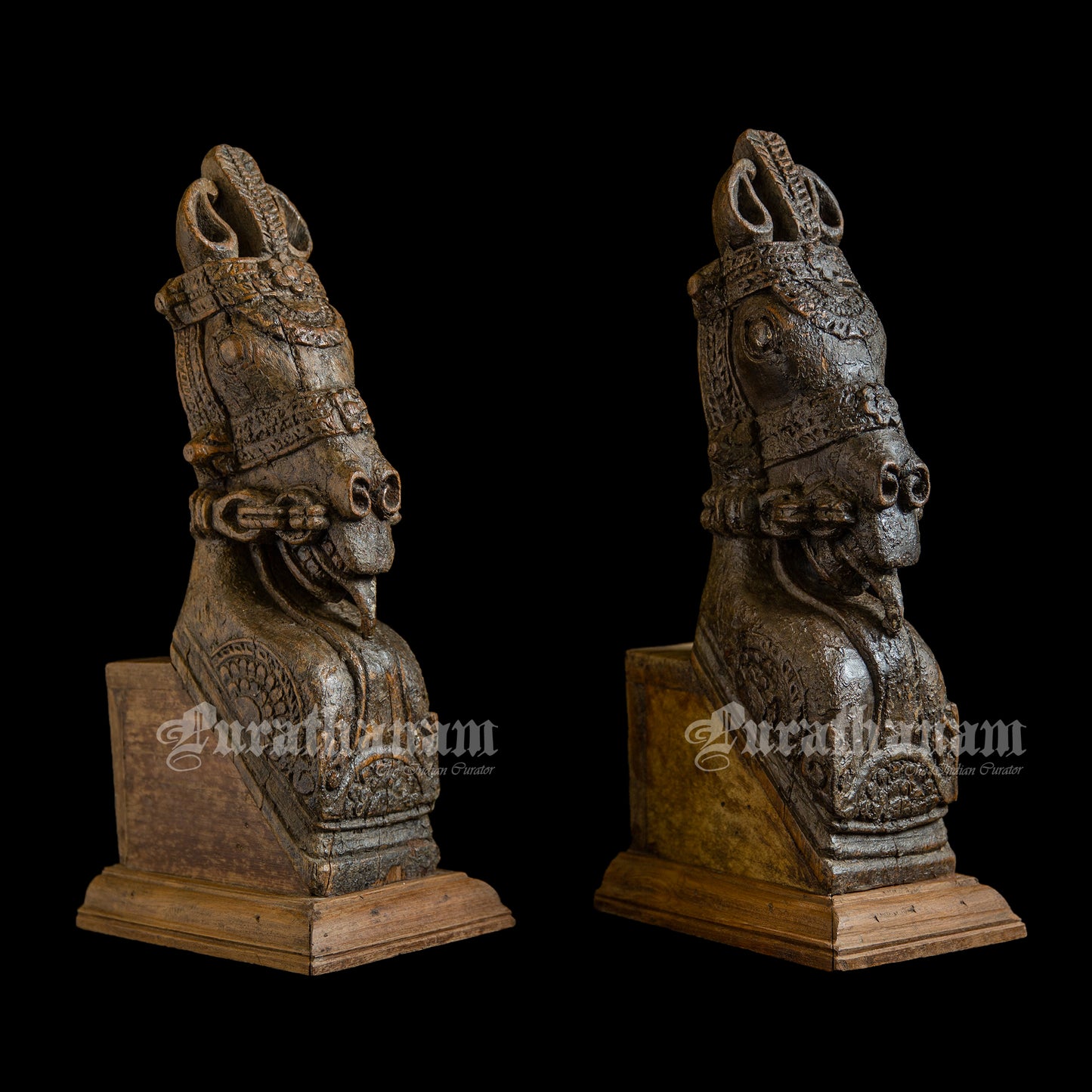 Horse Head Brackets - Pair (Teak Wood)
