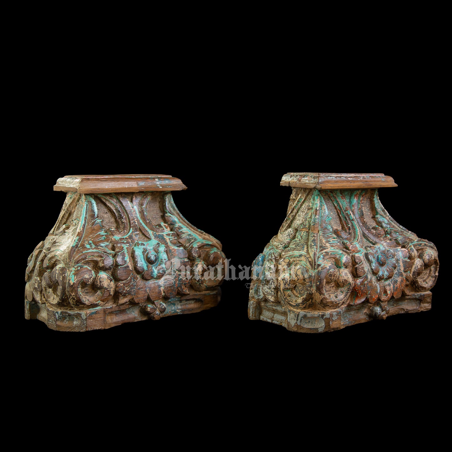 Decorative Corbel shelves