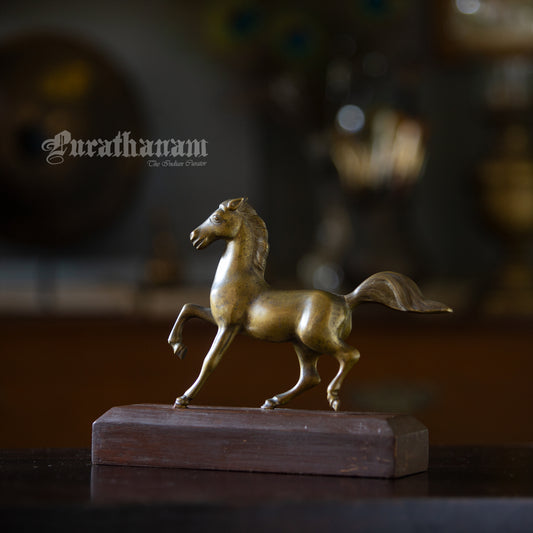 Horse Brass sculpture