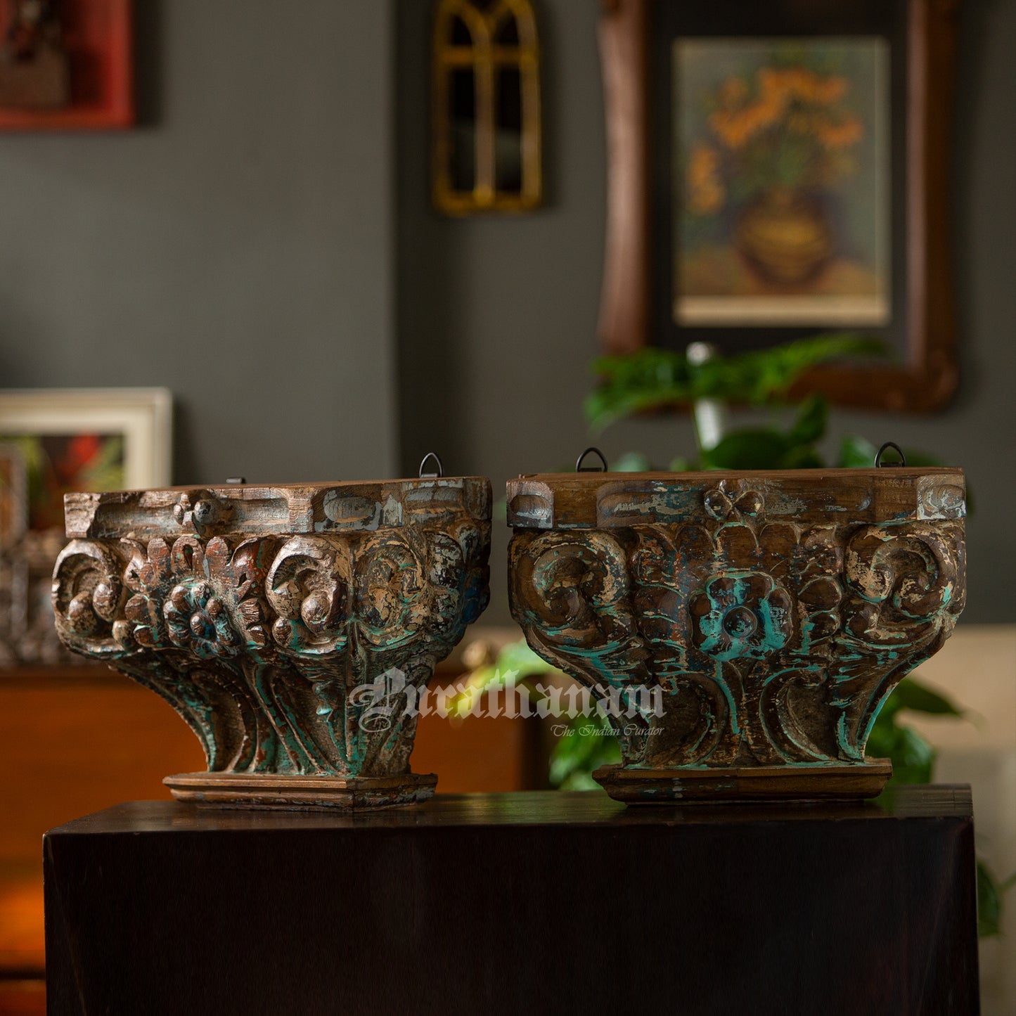 Decorative Corbel shelves
