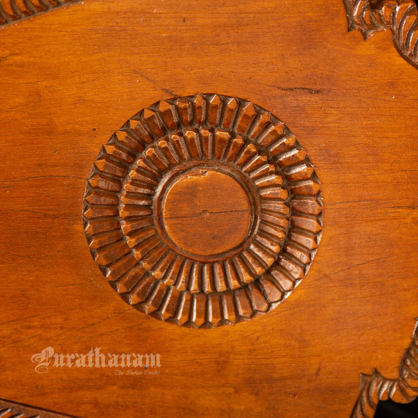 Chettinad Coconut Scraper (Tamil Initials: Mu. Va.)