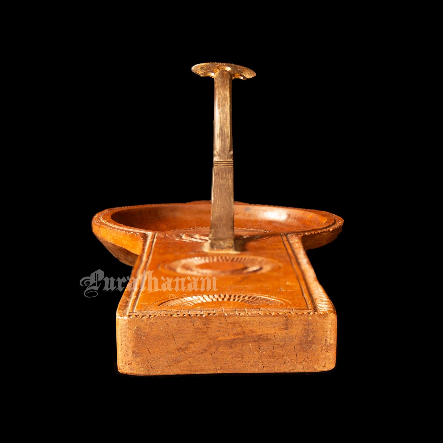 Chettinad Coconut Scraper (Tamil Initial - Na. Me.)