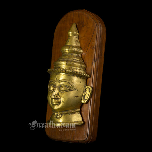 Gauri head plaque