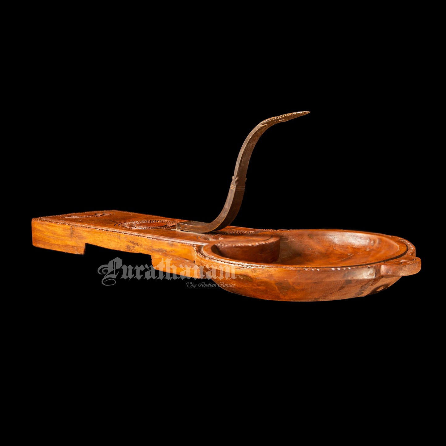 Chettinad Coconut Scraper (Tamil Initial - Na. Me.)