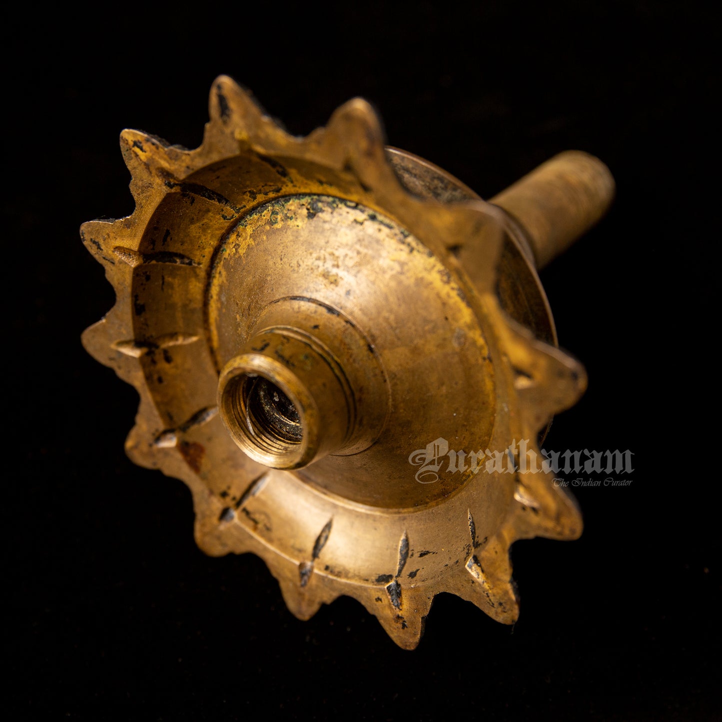 Deepasthambham Vilakku / Thattu Vilakku - Brass