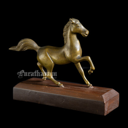Horse Brass sculpture